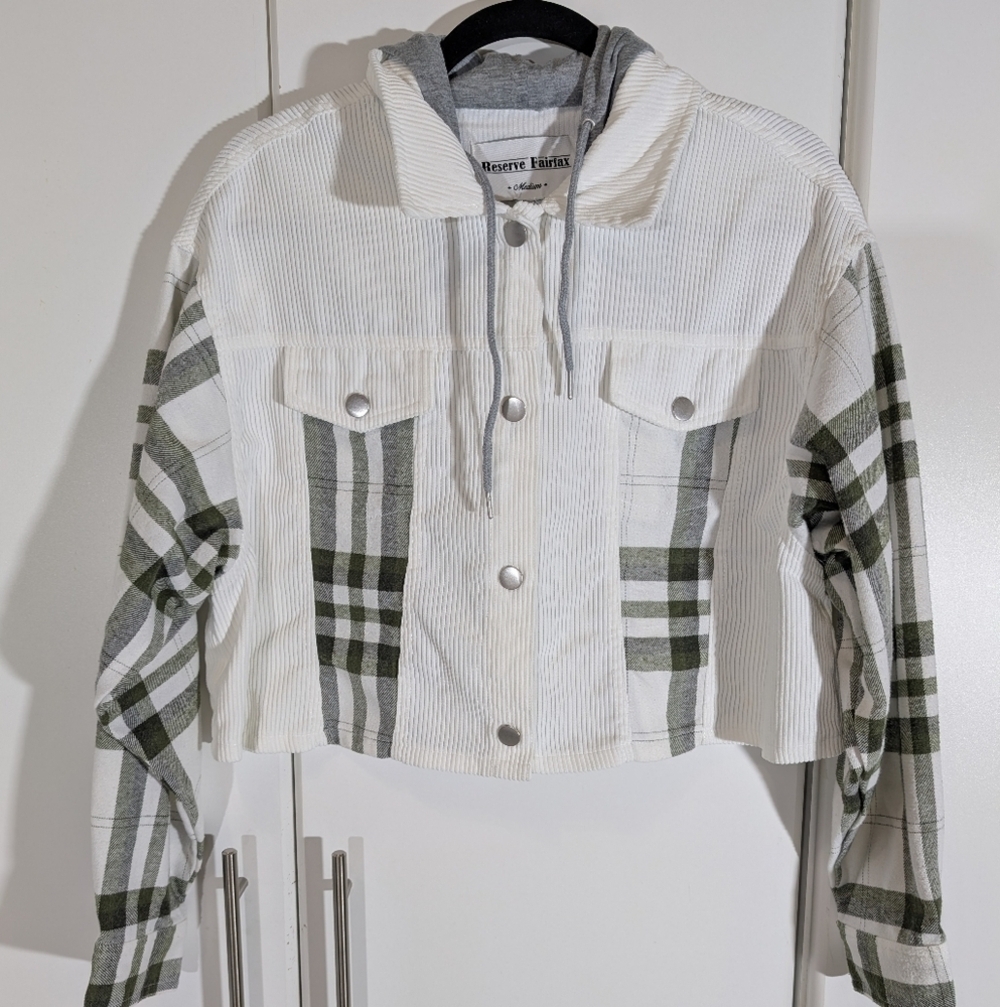 Reserve Fairfax Cropped Hooded Jacket  Green/White Size Medium